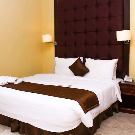 Bolingo Hotel Abuja Bagian luar foto