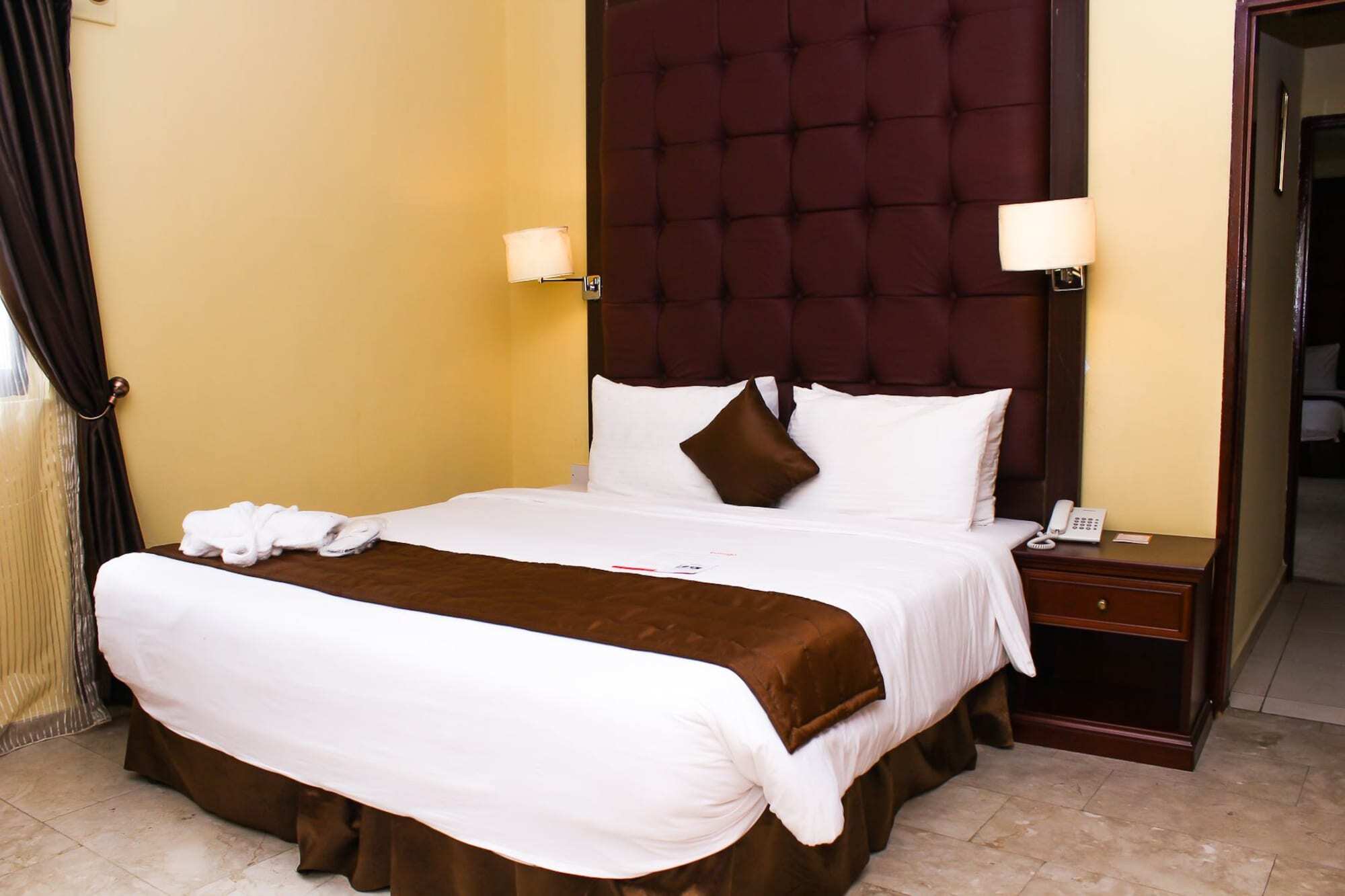 Bolingo Hotel Abuja Bagian luar foto